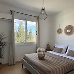 Sea View In Port Апартаменты Пафос
