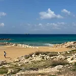 Sea View In Port Апартаменты Пафос