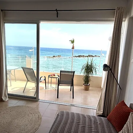 Sea View In Port Apartmán