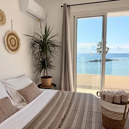Sea View In Port Lejlighed